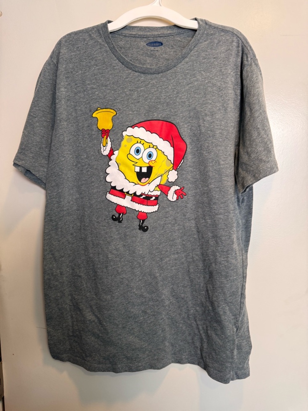 Old Navy SpongeBob Christmas T-Shirt M